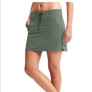 2 FOR 15 ✨ Athleta Sage Green Skirt, Size S